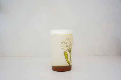 Dancing flower Travel cup in BONE