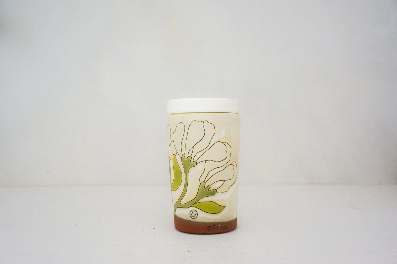 Dancing flower Travel cup in BONE