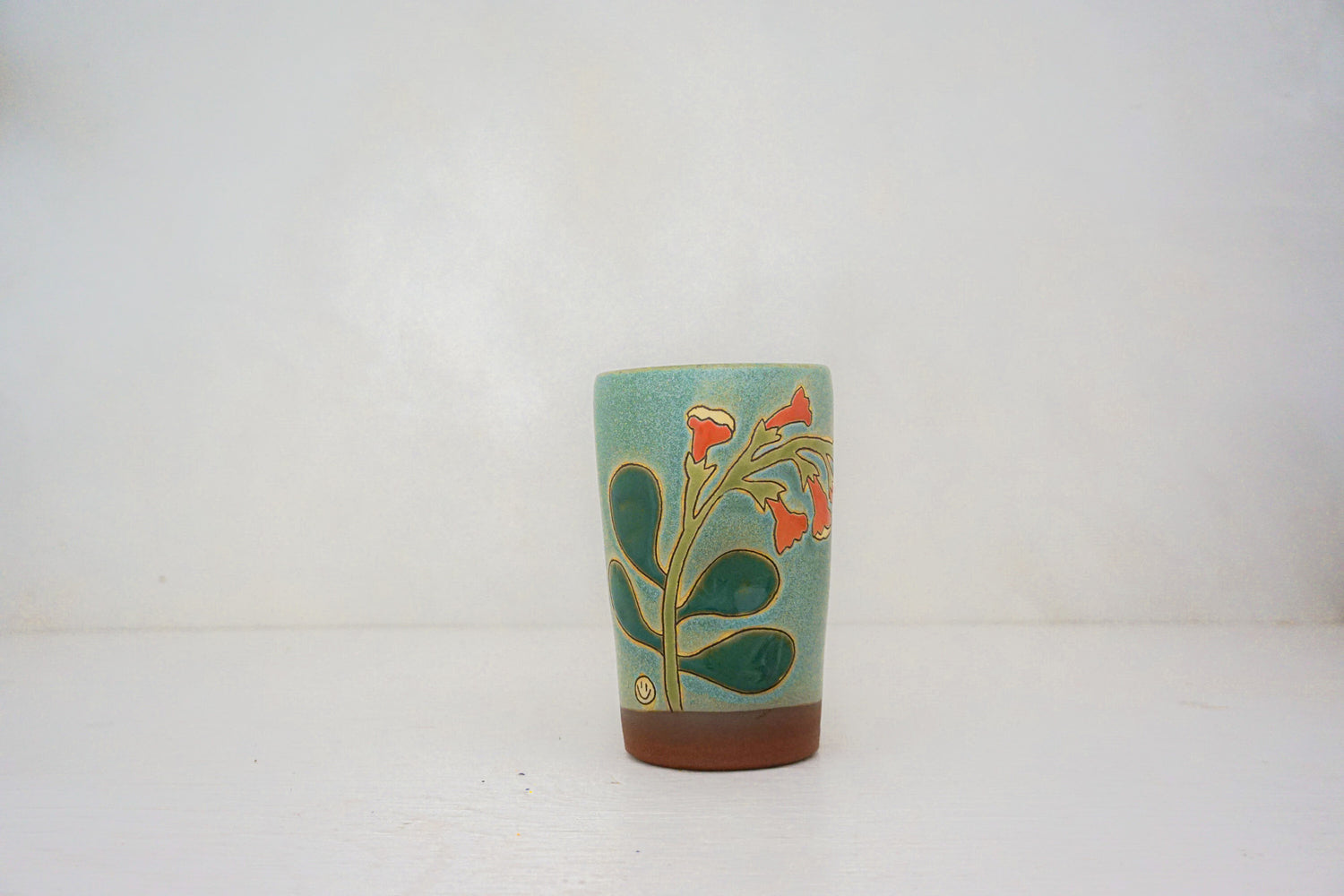Red Trumpet Flower cup in LAKE