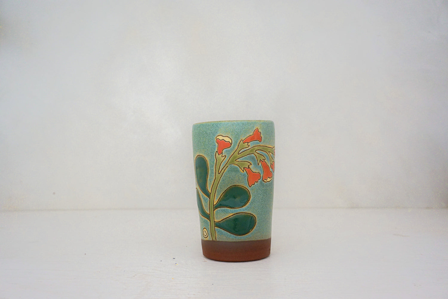 Red Trumpet Flower cup in LAKE