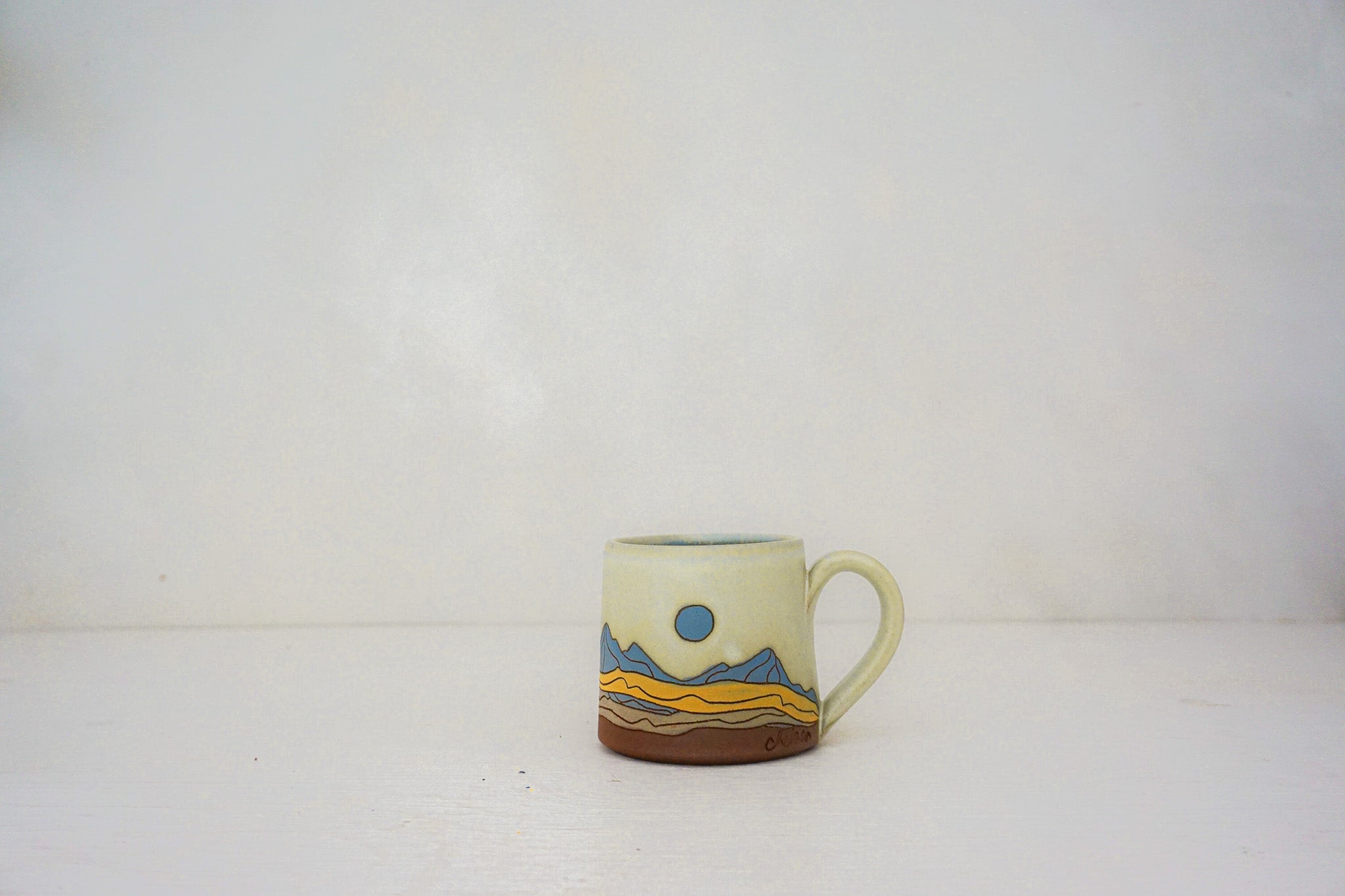 Mtn blue moon BB mug in BONE