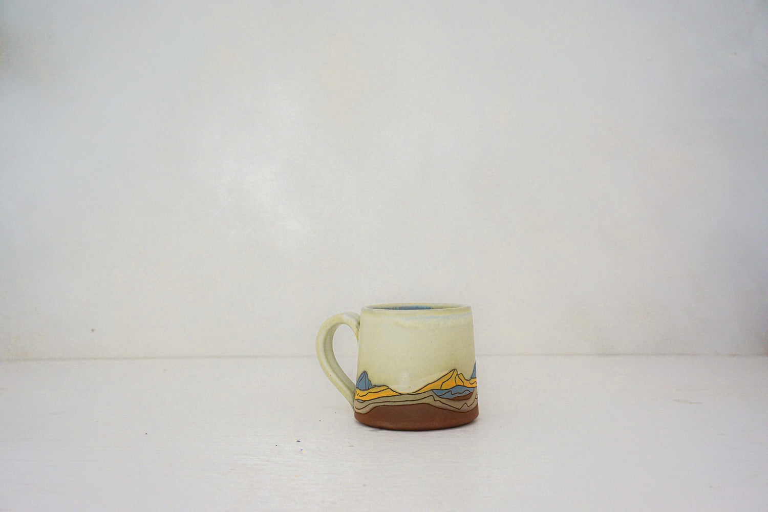 Mtn blue moon BB mug in BONE