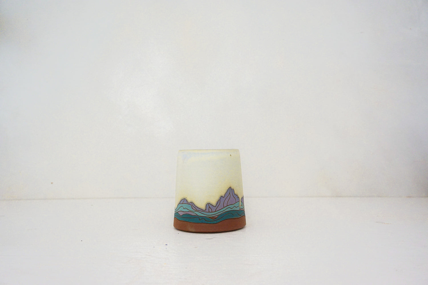 W Teton purple mtn mug in BONE