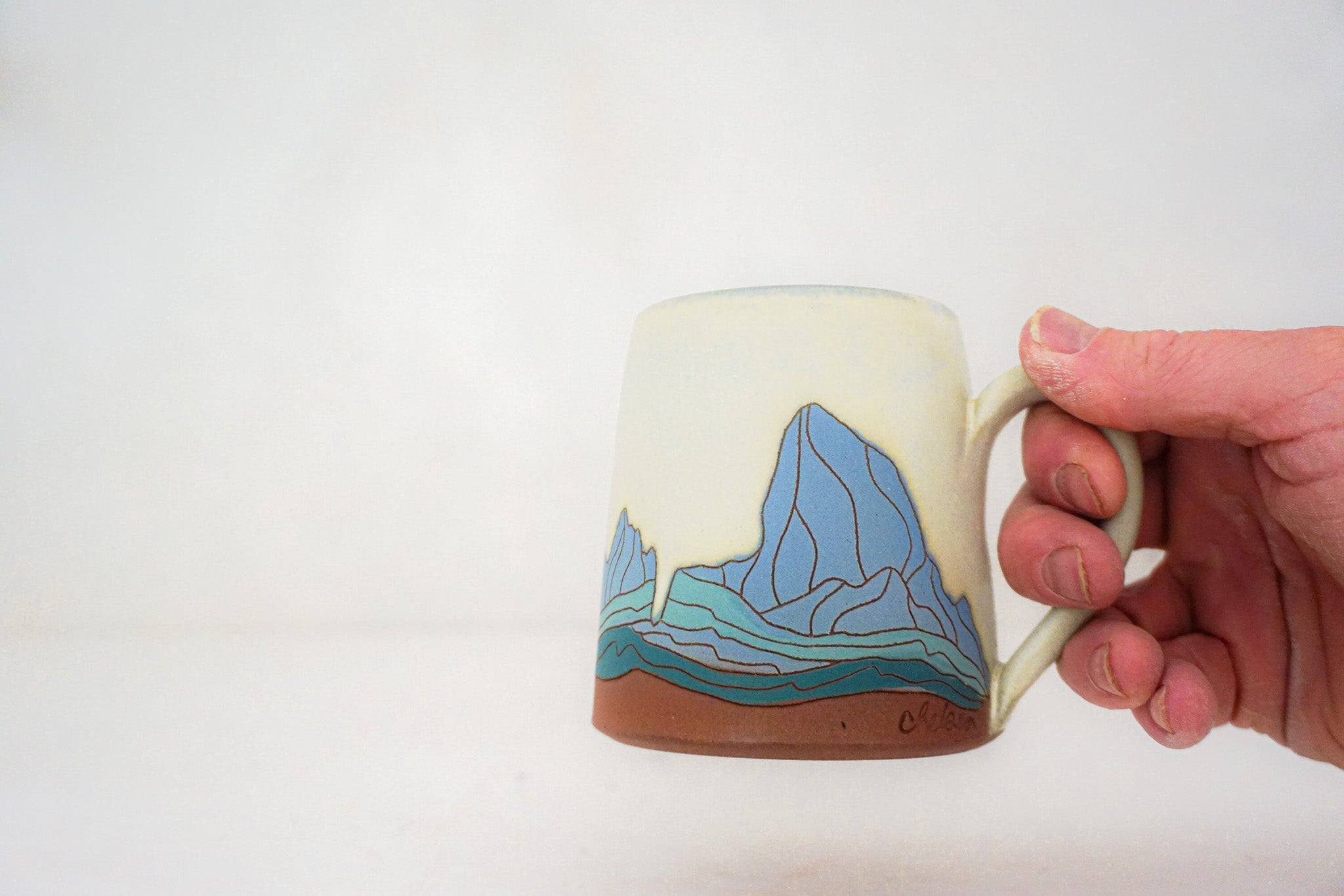 W Teton blue mug in BONE 2