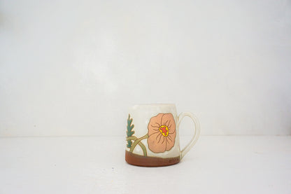 Poppy mug in BONE 2