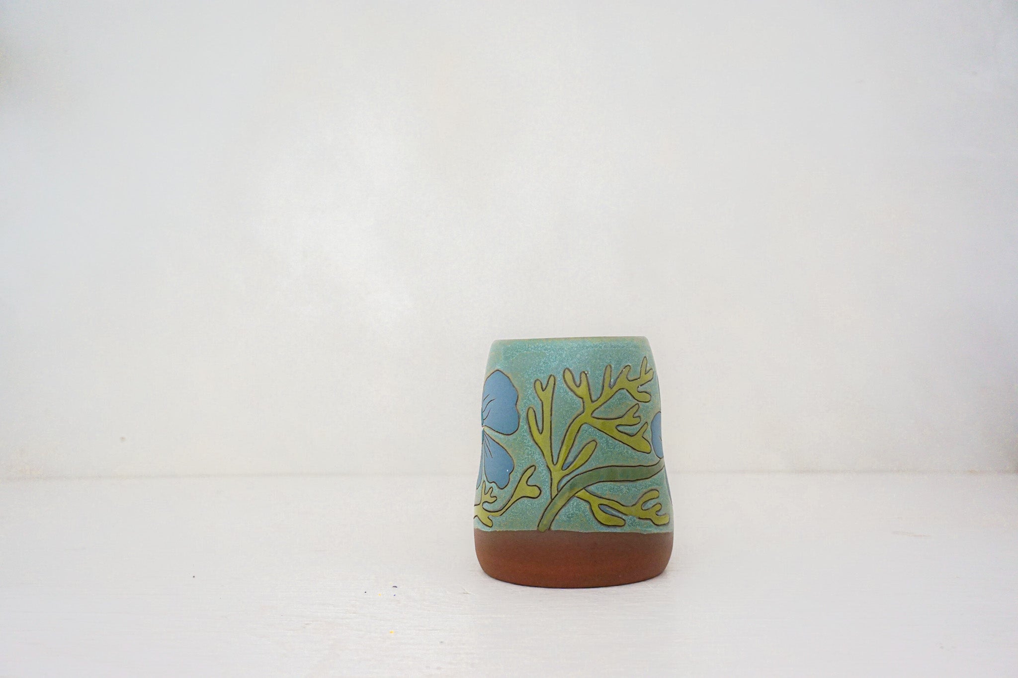 Flower Power BUBS mug in LAKE