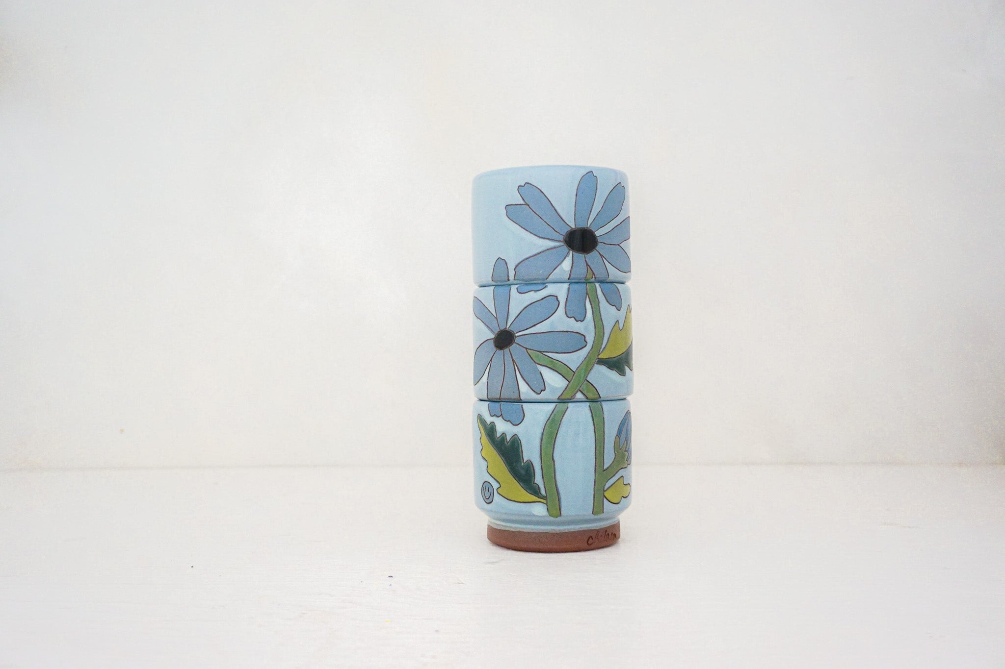 Blue flower Stacker cups in IRA