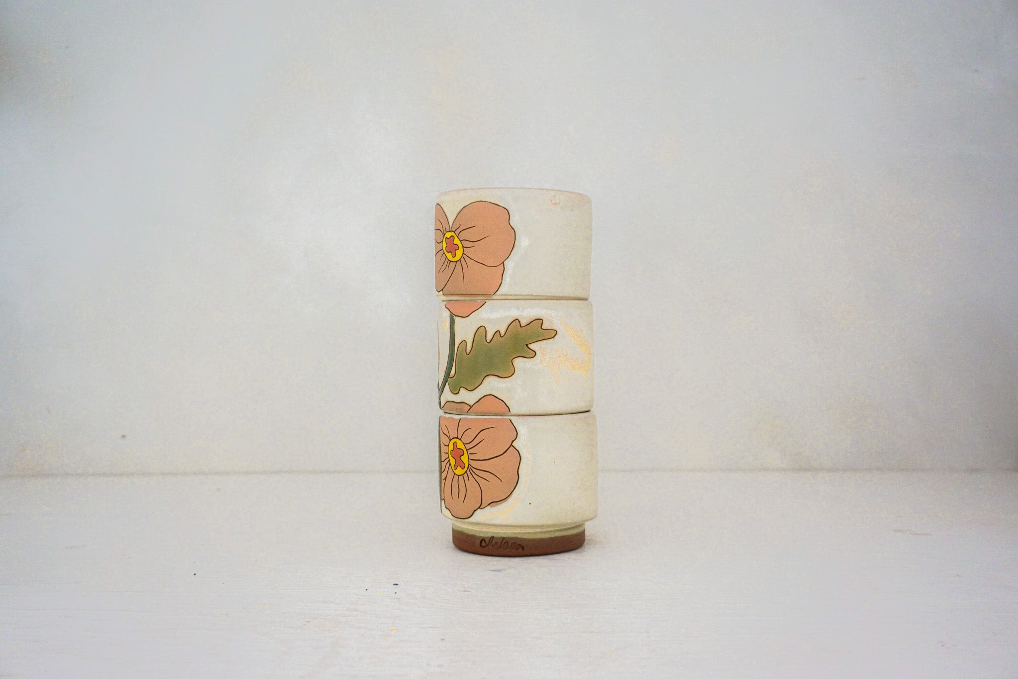 Poppy Stackers cups in BONE