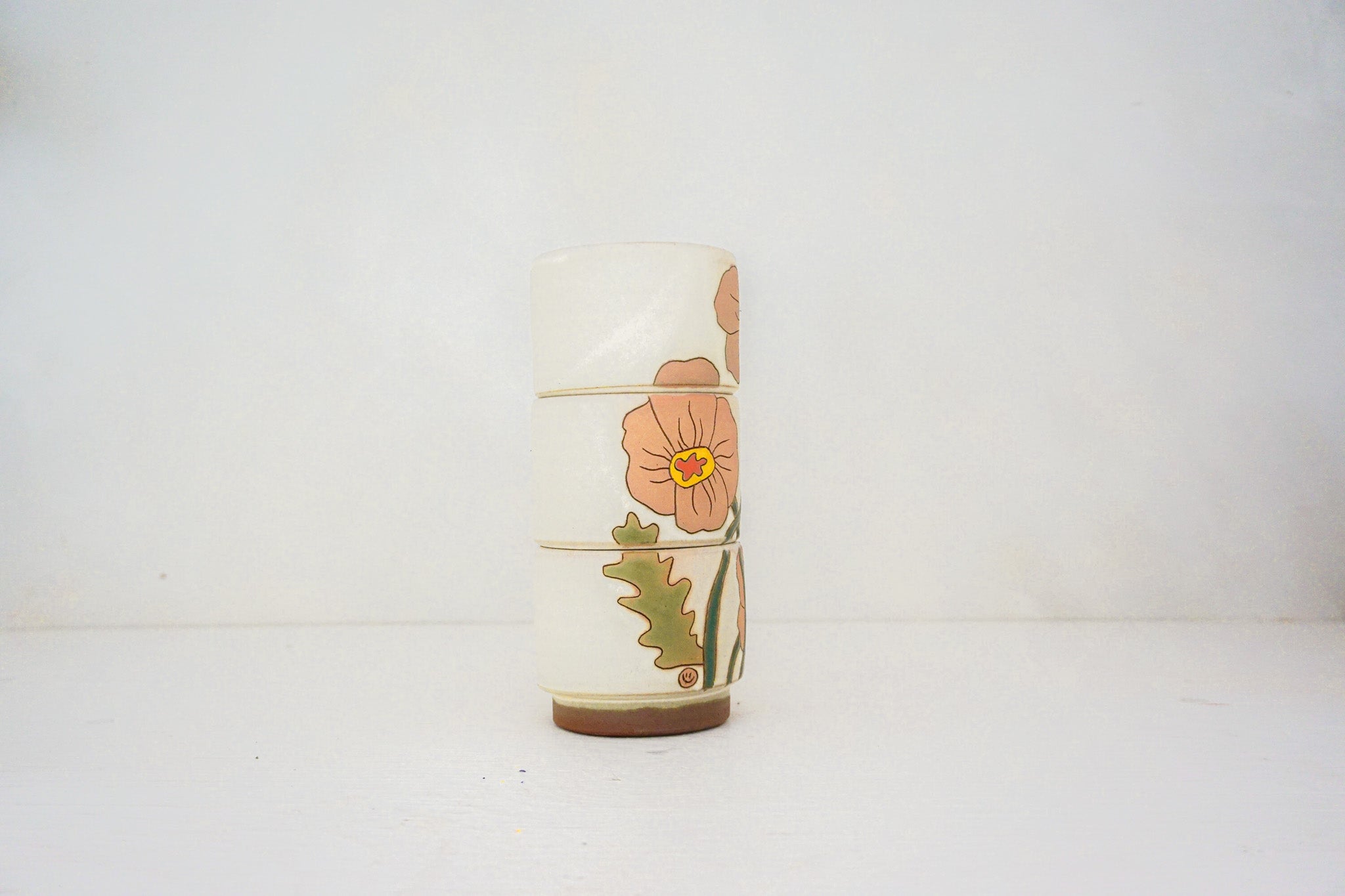 Poppy Stackers cups in BONE