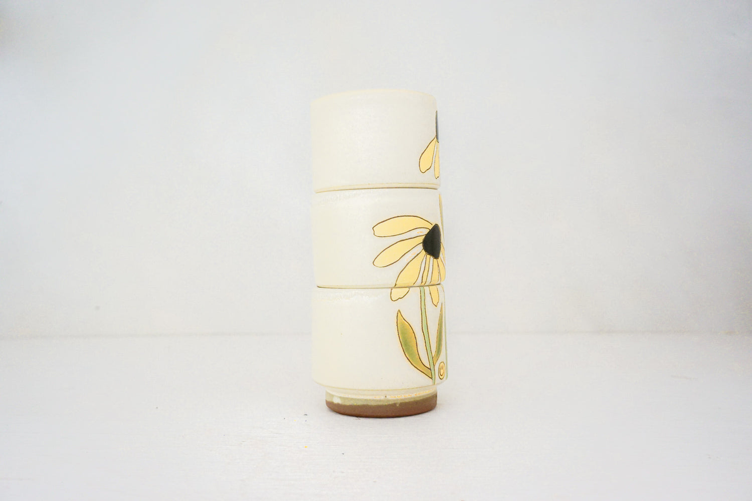 Black eyed susans Stackers cups in BONE*