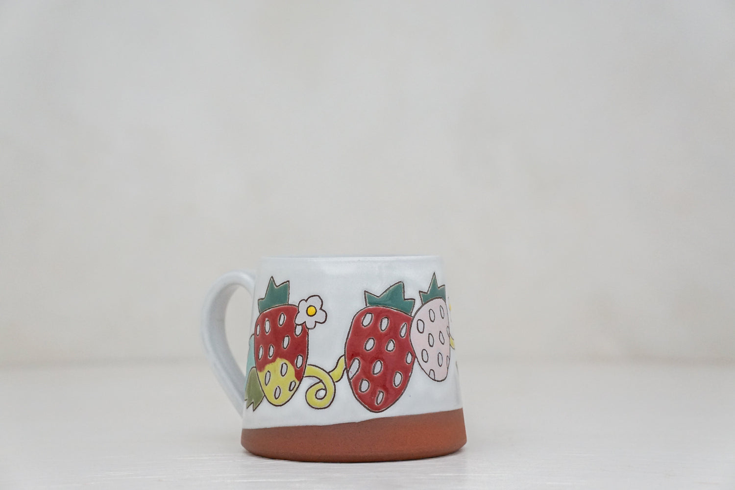 Strawberry mug 2