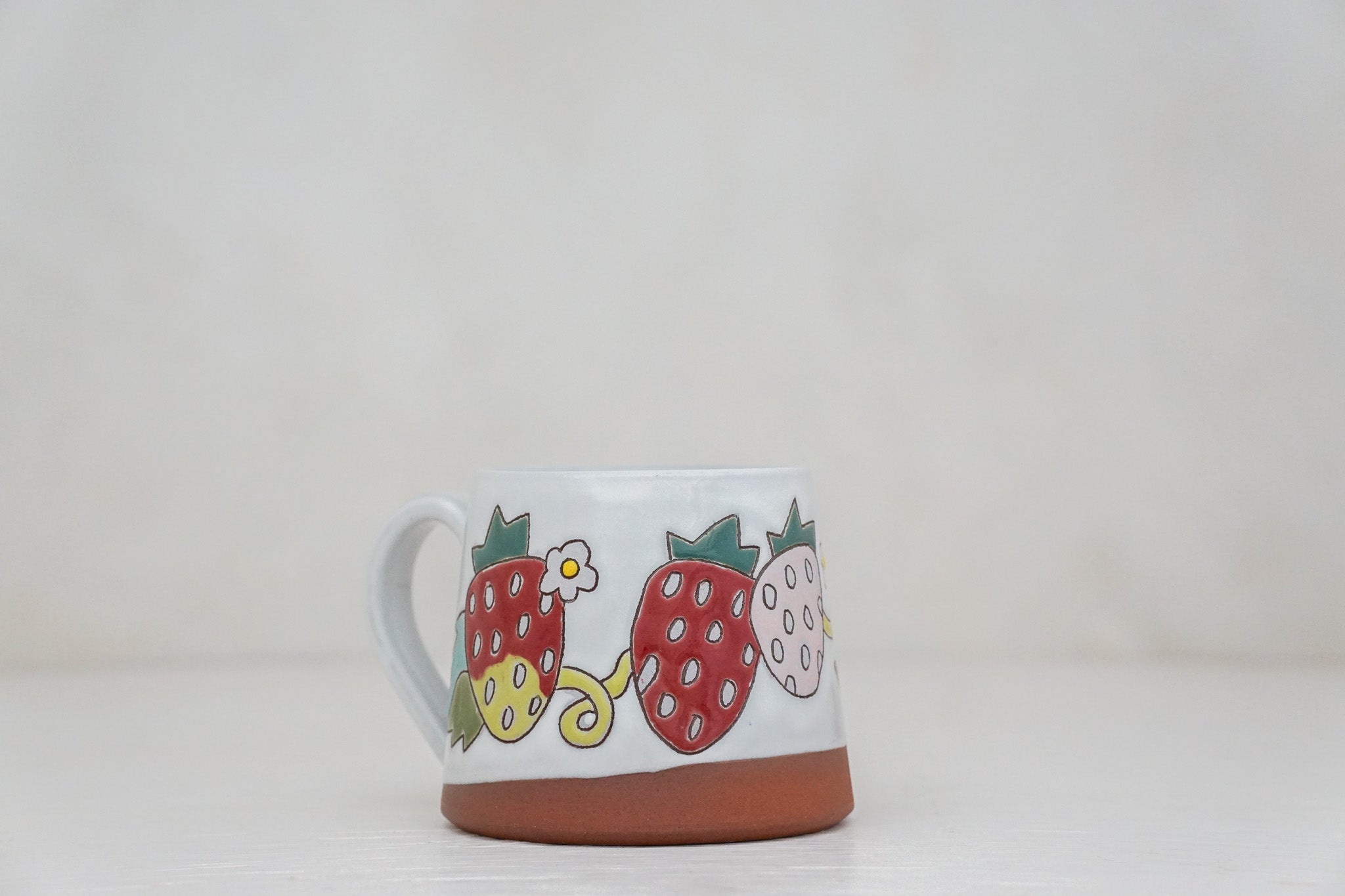 Strawberry mug 2