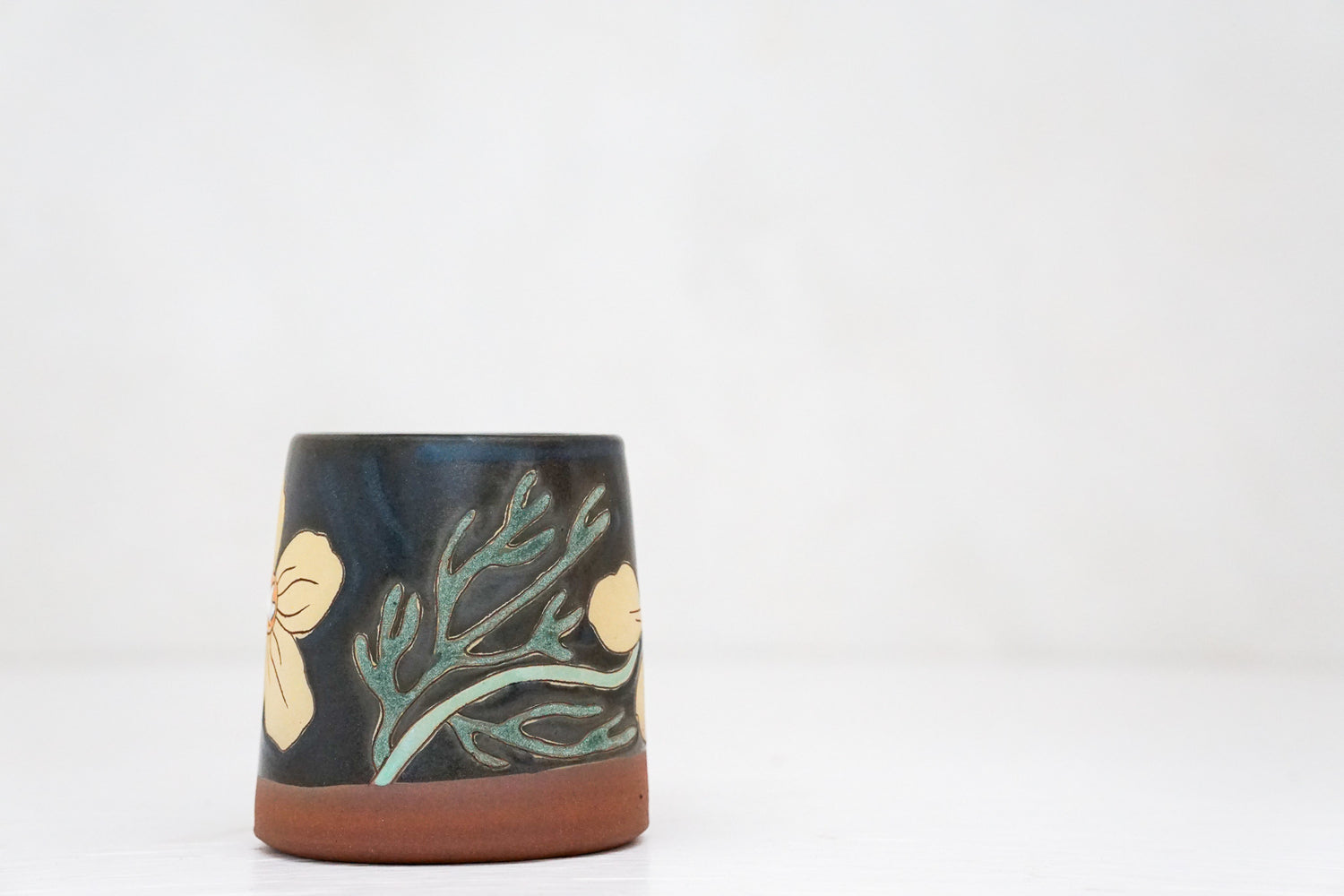 Yellow flower mug in Darby