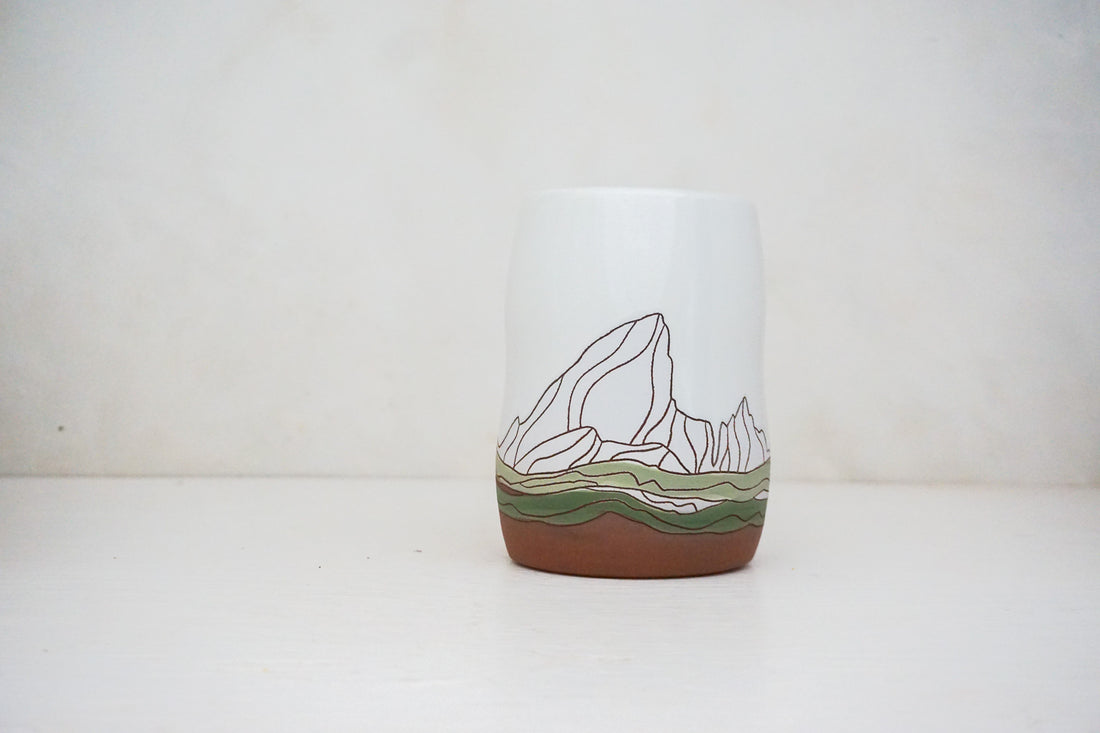 W Teton Greens Snow White vase image 1