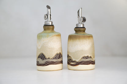 W Teton Olive Oil bottle in Morel image 2